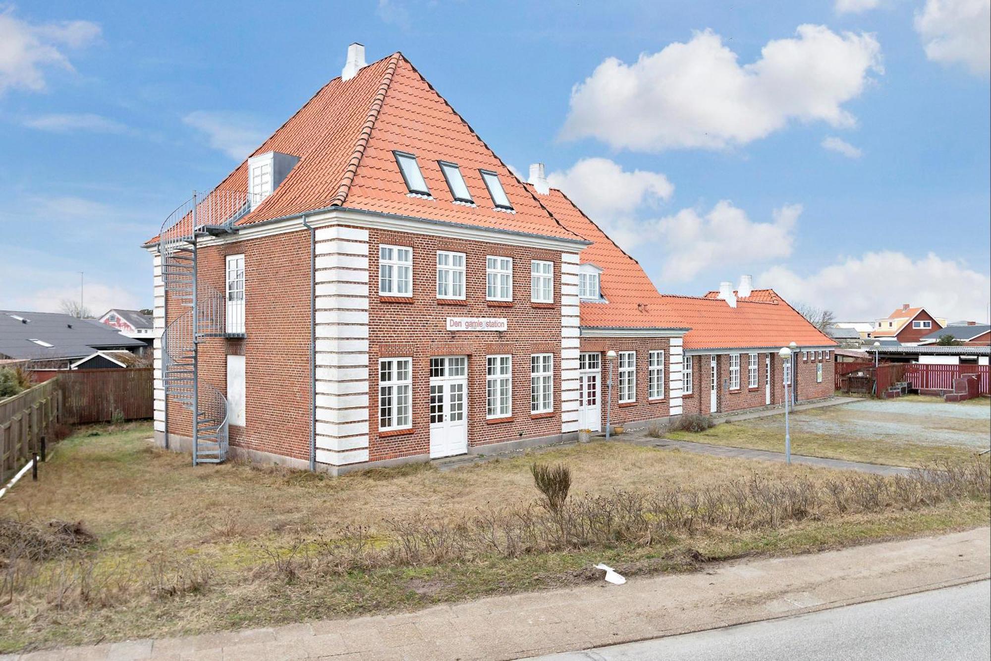 Hirtshals Gamle Station Bed & Breakfast Exterior photo